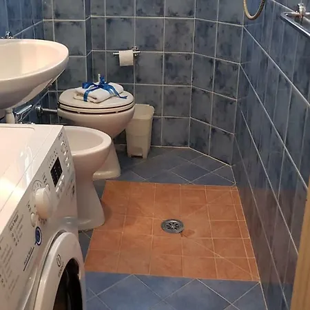 Leopoldo Apartment